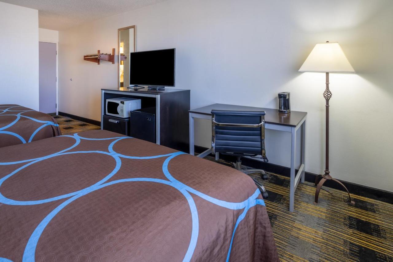 Super 8 By Wyndham Villa Rica Exteriér fotografie
