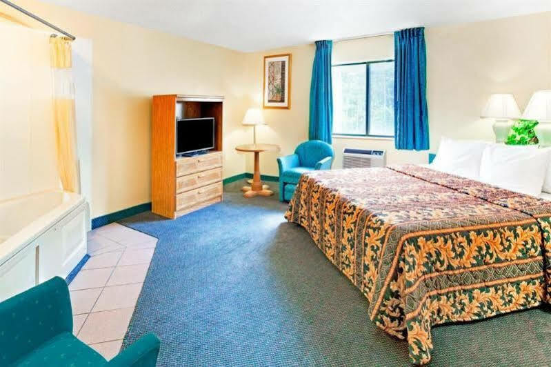 Super 8 By Wyndham Villa Rica Exteriér fotografie