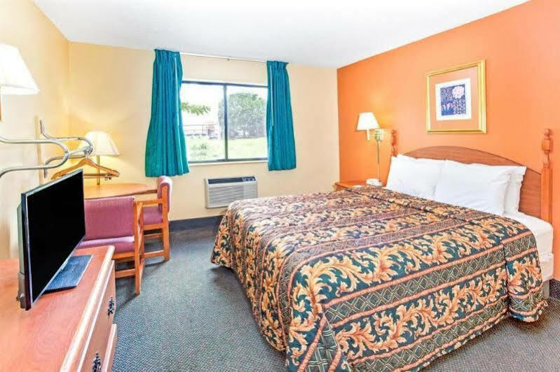 Super 8 By Wyndham Villa Rica Exteriér fotografie